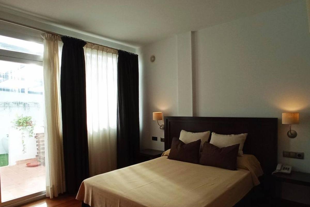Hotel Baeza Monumental By Eme Hoteles المظهر الخارجي الصورة