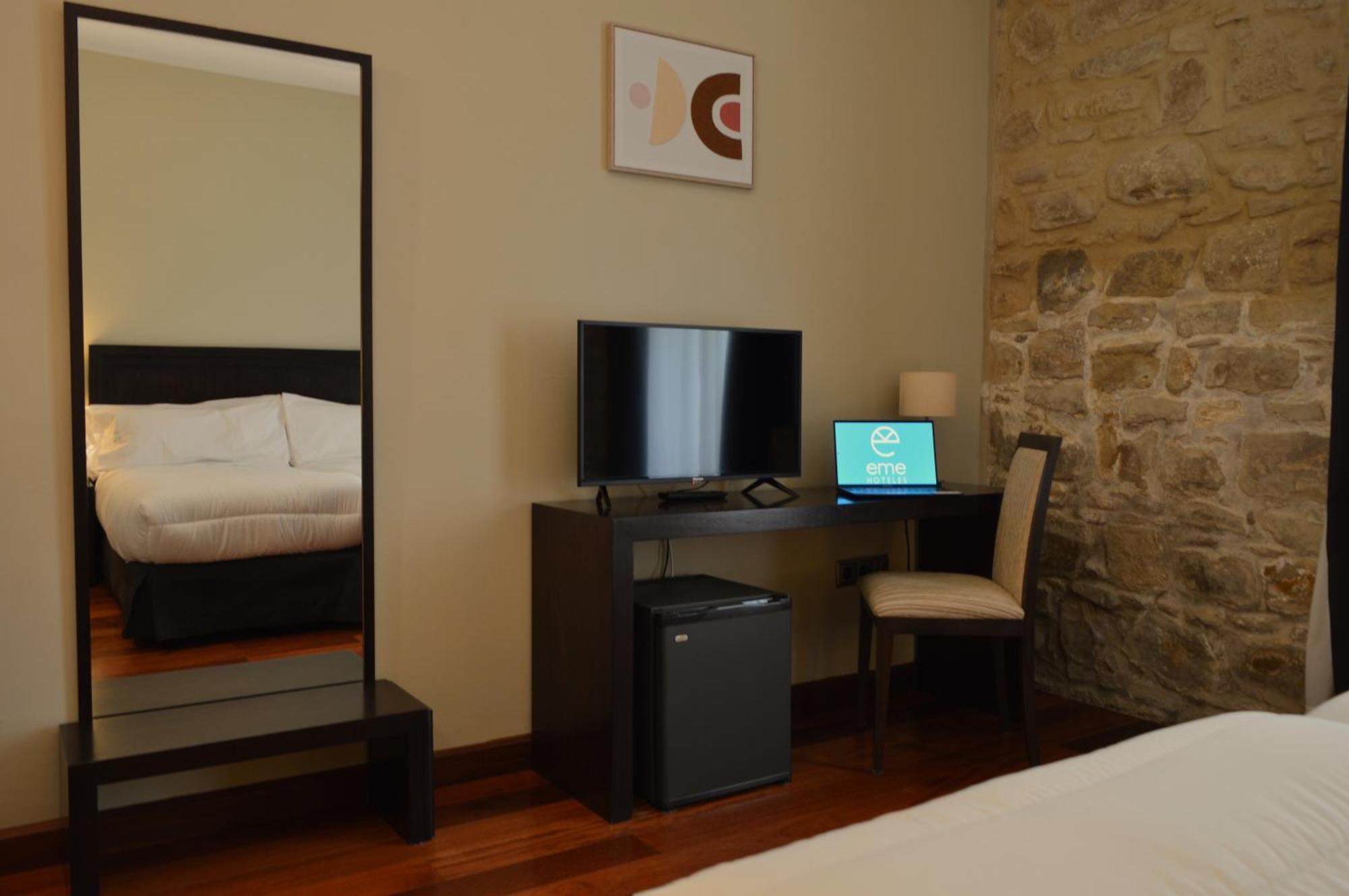 Hotel Baeza Monumental By Eme Hoteles المظهر الخارجي الصورة