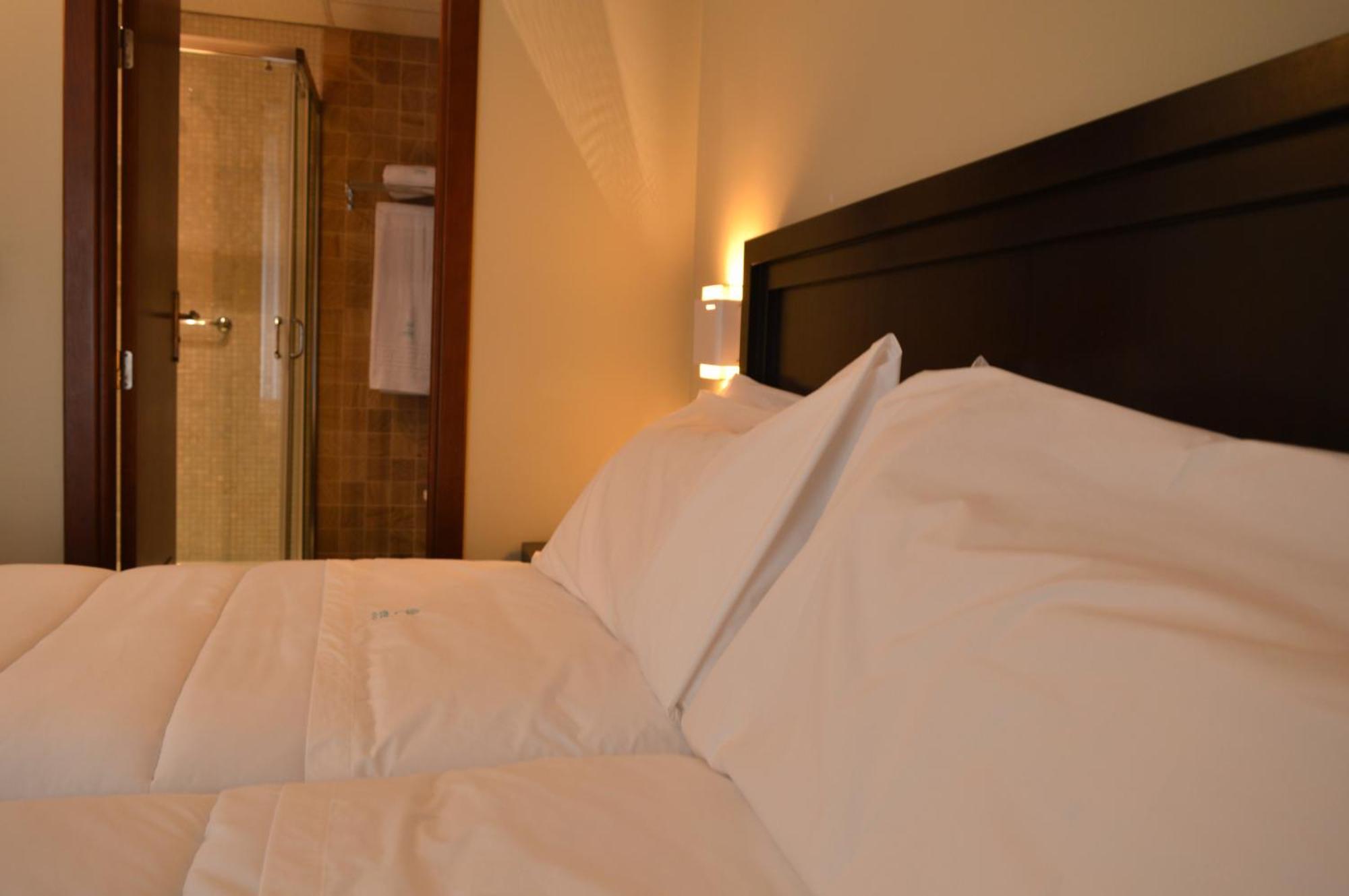Hotel Baeza Monumental By Eme Hoteles المظهر الخارجي الصورة