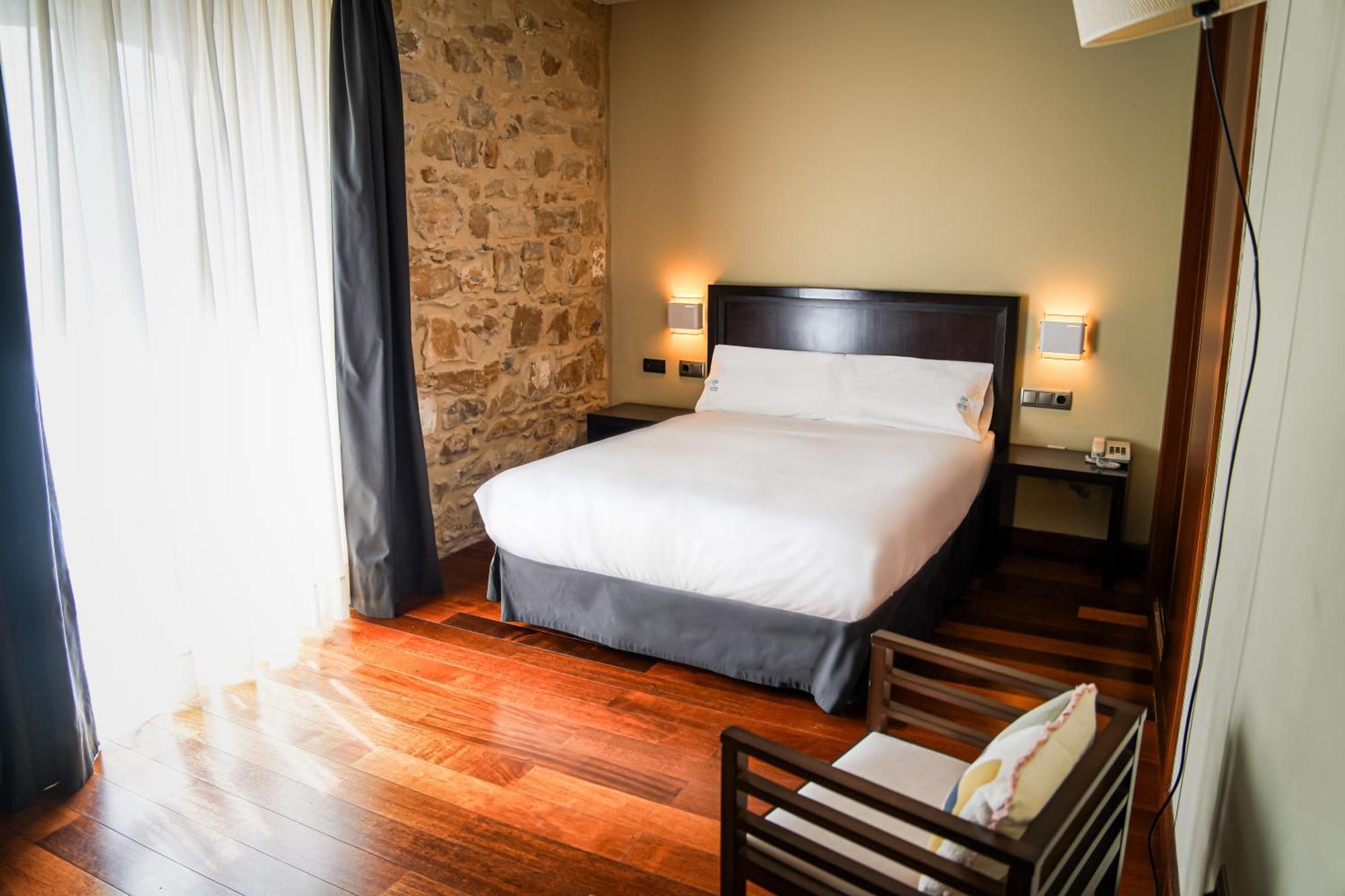 Hotel Baeza Monumental By Eme Hoteles المظهر الخارجي الصورة