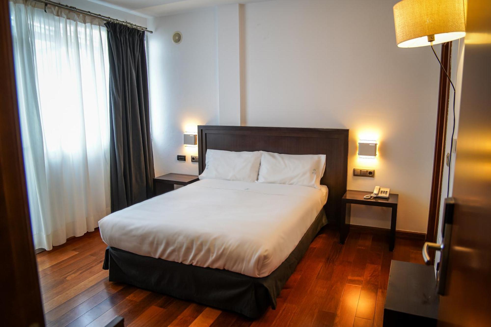 Hotel Baeza Monumental By Eme Hoteles المظهر الخارجي الصورة